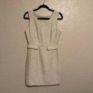 Elegant Beige Sleeveless Dress